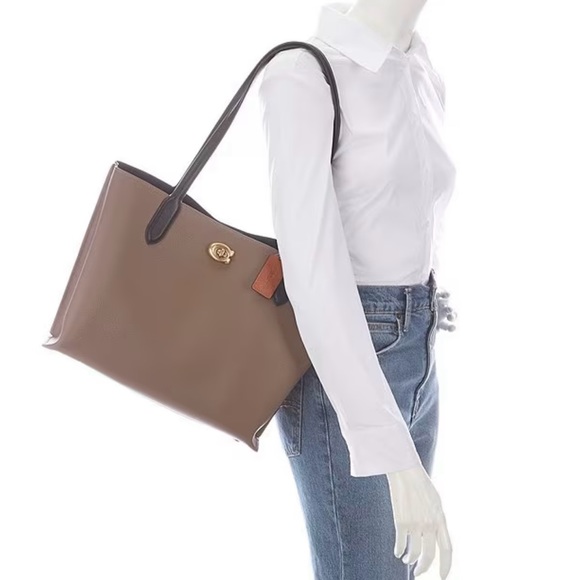 Large Coach Tote- Brand New - Picture 2 of 3